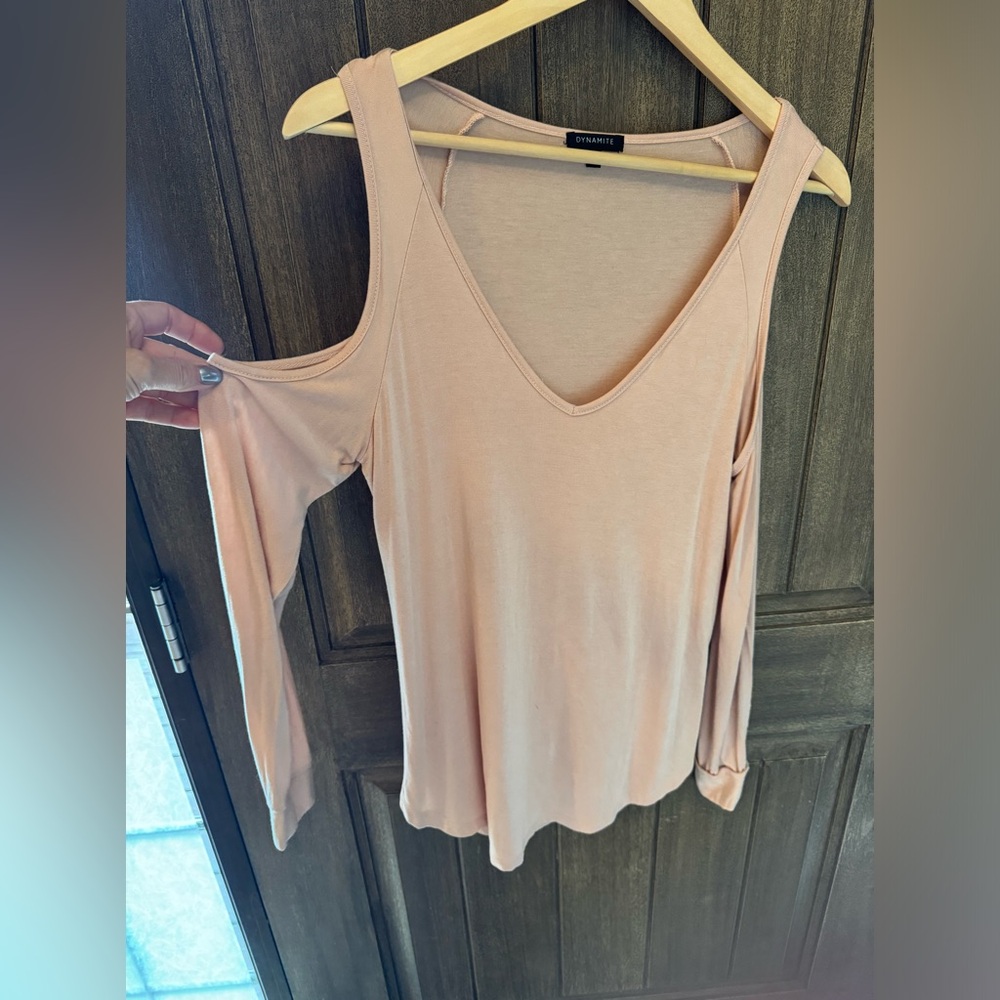 Dynamite shirt with shoulder cut outs.